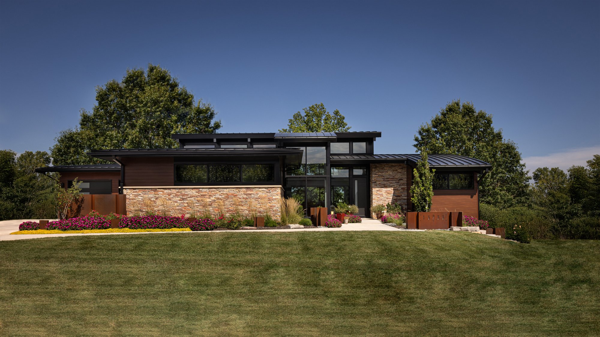 MB_WIDE_WholeHouse_MGL6322 MB_WIDE_WholeHouse_MGL6322